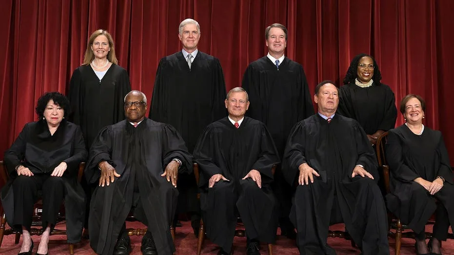 Misheard Announcement Leads to Erroneous Report of Justice Alito's Retirement