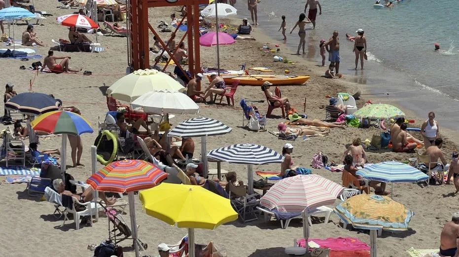 Fatal Brawl Over Beach Chairs Leaves One Man Dead in Vouliagmeni, Greece