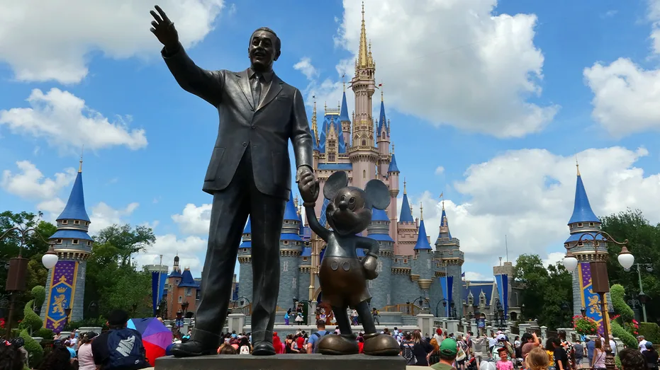 UCF Knights Unveil Thematic Helmet Sponsorship with Walt Disney World
