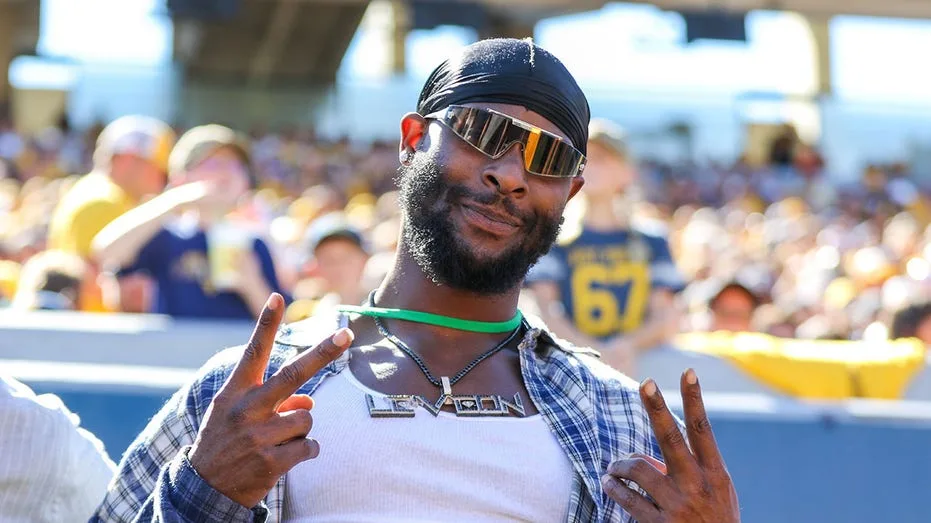 Le'Veon Bell Alleges Racial Bias in Pittsburgh Steelers' Player Compensation